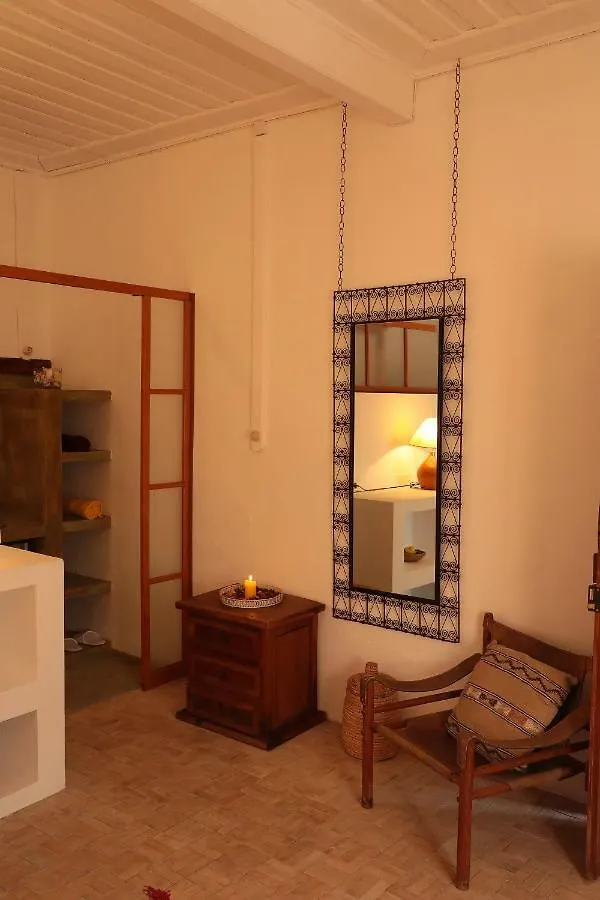 Отель Casa Colonial Koenig Сан-Филипи 2*,  Кабо-Верде